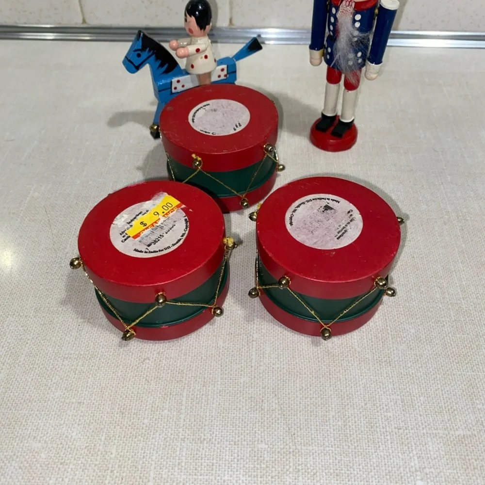 3 VTG‎  Wooden Metal Votive Candle Holders Drums  + 2 Christmas Tree Ornaments